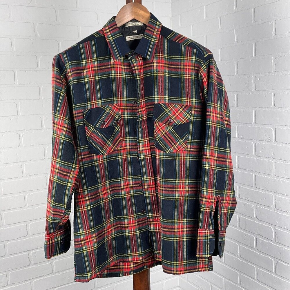 Van Heusen Shirt Men Large Black Red Plaid Flannel Winterweight Acrylic Grunge V